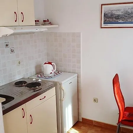 Makarska Studio Apartments In The City Center Taja Exterior photo